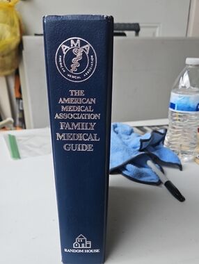 Family Medical Guide - Navy